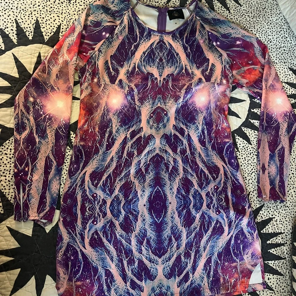 Liberated Heart Lighting Dress - Picture 3 of 7